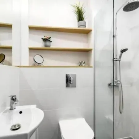One Bedroom - Nowolipie * وارسو
